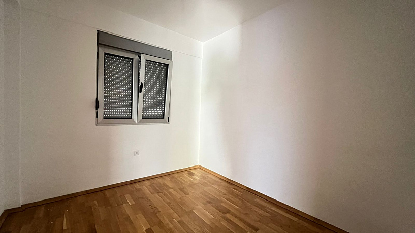 Three-bedroom apartment in Bečići